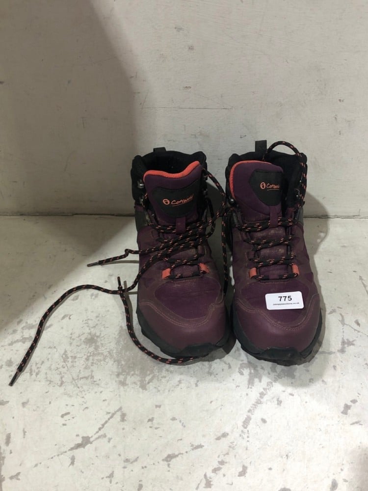 COTSWOLD PURPLE/BLACK WALKING BOOTS - SIZE 7