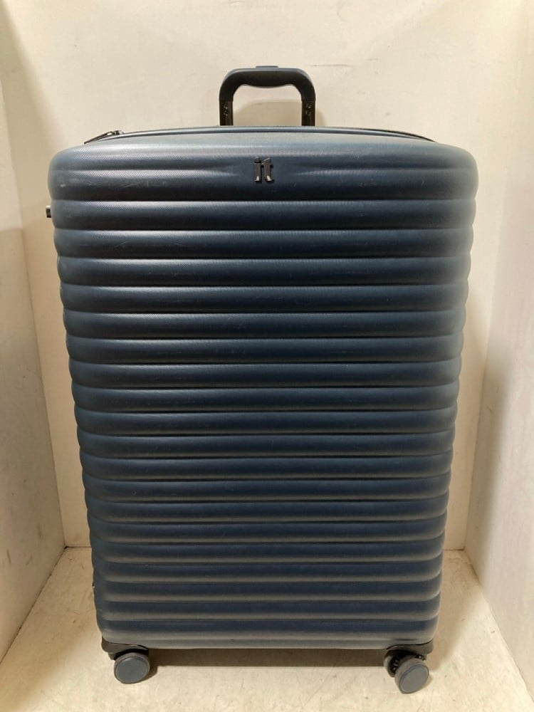 17 LUGGAGE NAVY 4 WHEEL TRAVEL CASE