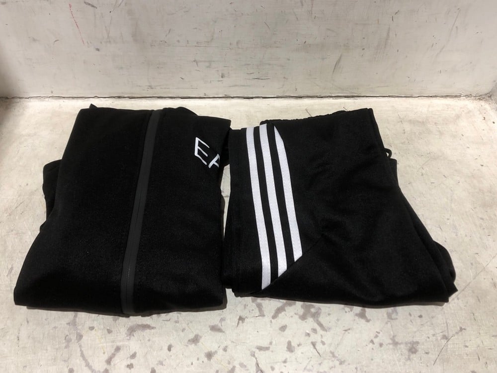 EA7 BLACK TRACKSUIT SET - SIZE M