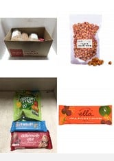 87X ASSORTED FOOD TO INCLUDE DELICIOUSLY ELLA APPLE RAISIN & CINNAMON BAKED OAT BAR, 50G, JOE & SEPH'S STAWBERRY CHEESE CAKE POPCORN BULK PARTY CATERING PACK 500 G.