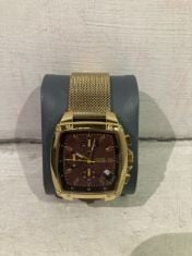 VICKERS ARMSTRONG LIMITED EDITION HAND ASSEMBLED BEACON WATCH IN GOLD RED RRP £505.