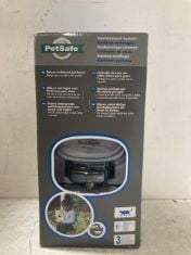 PETSAFE DELUXE IN-GROUND CAT FENCE.