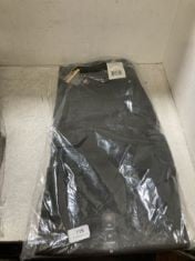 4 X DICKIES STRAIGHT FIT JEANS.