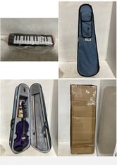 3 X ASSORTED MUSIC ITEMS TO INCLUDE 3RD AVENUE JUNIOR ELECTRIC GUITAR PACK