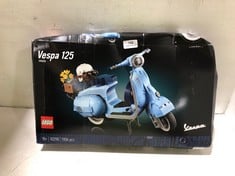 LEGO 10298 VESPA 125 1960S