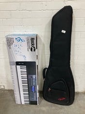 FENDER BASS GUITAR BAG IN BLACK - MODEL NO. FBI225 TO INCLUDE ROCKJAM 61 KEY PORTABLE ELECTRIC KEYBOARD - ITEM NO. RJ461 (ZONE 2)