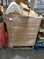 PALLET OF ASSORTED PET ITEMS TO INCLUDE NOAMOO ADJUSTABLE LARGE DOG CAR BARRIER TO INCLUDE CARDYS MEDIUM PUPPY CRATE (ZONE 7)