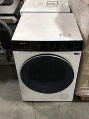 HISENSE FREESTANDING HEAT PUMP 10KG TUMBLE DRYER IN WHITE - MODEL NO. DH5S102BW - RRP £699 (ZONE 8)