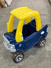 LITTLE TIKES COZY TRUCK IN NAVY (ZONE 8)