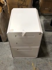 3 DRAWER LOCKABLE FILING CABINET IN WHITE (ZONE 8)