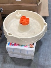 LITTLE TIKES ROCKING HORSE TO INCLUDE LITTLE TIKES FOUNTAIN FACTORY WATER TABLE (PARTS) (ZONE 8)