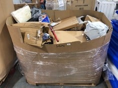 PALLET OF ASSORTED ITEMS TO INCLUDE BEURER GLASS BATHROOM SCALE TO INCLUDE VILEDA 1.2. SPRAY MAX MOP (ZONE 8)