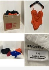 15 X ASSORTED LARGE ADULT CLOTHING ITEMS TO INCLUDE ONE PIECE SWIMSUIT ORANGE - SIZE L (RRP £182)