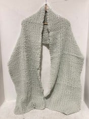 4 X EVER AFTER FLUFFY SCARF MINT BLUE - TOTAL RRP £160