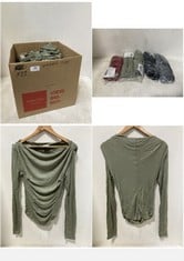 22 X ASSORTED SIZES ADULT CLOTHING ITEMS TO INCLUDE NIGHT WE MET LONG SLEEVE CINCHED TOP KHAKI - SIZE S - TOTAL RRP £352