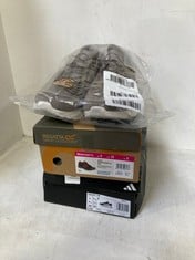 3 X ASSORTED SHOE ITEMS TO INCLUDE REGATTA GREAT OUTDOORS LADY EDGEPOINT 3 WP TRAINER BLACK / PINK - SIZE 6 (RRP £56)