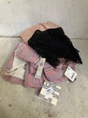 A-LINE LACE SLIP MAXI NIGHT WEAR DRESS BEIGE / BLACK - SIZE 6 TO INCLUDE TARTAN TWEED BLAZER PINK MOTIF - SIZE XS - TOTAL RRP £345