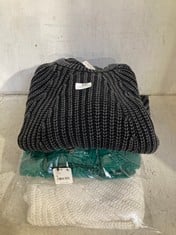 3 X ASSORTED SMALL ADULT CLOTHING ITEMS TO INCLUDE TAKE ME HOME PULLOVER KNIT SWEATER BLACK - SIZE S - TOTAL RRP £420