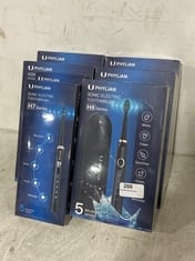 7 X ASSORTED ELECTRIC TOOTHBRUSHES TO INCLUDE SONIC ELECTRIC TOOTHBRUSH.