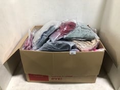 BOX OF ASSORTED CLOTHING ITEMS TO INCLUDE MULTIPACK OF SPORTS VESTS IN VARIOUS COLOURS SIZE 3XL