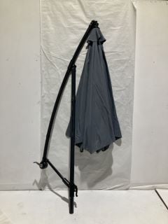 ITEM TO INCLUDE OUT&OUT PARASOL WITH STAND