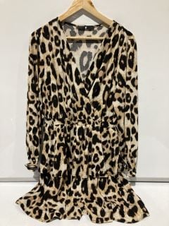 1 X BOX OF PREMIUM DESIGNER APPAREL TO INCLUDE VERY ANIMAL PRINT DRESS SIZE 16