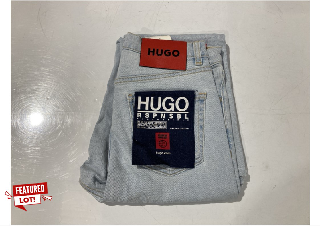 2 X HUGO BOSS JEANS SIZE 28W /32L TOTAL RRP £200