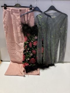 QTY OF CLOTHING ITEMS TO INCLUDE PINK LOUNGE BOTTOMS SIZE L