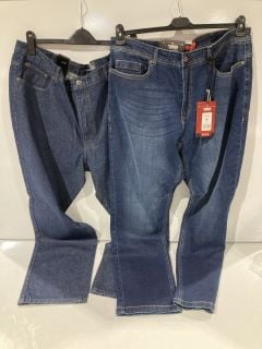 NIKE WHITE SOCKS + D555 AMBROSE VINTAGE BLUE JEANS SIZE 42 S + ROCKFORD DENIM JEANS 44W 30L