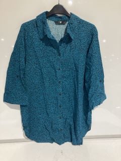 ITEM TO INCLUDE DESIGNER  BLUE LEOPARD EFFECT TOP SIZE 12 BY VERY