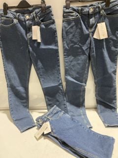 3X BY VERY MID WASH DENIM JEANS SIZE 10