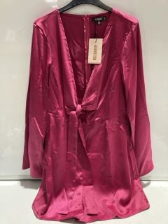 2X PIECES DENIM DRESS SIZE XS + MISSGUIDED HOT PINK DRESS SIZE 14