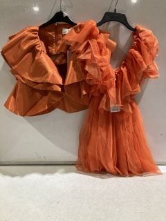 4 X PREMIUM DESIGNER APPERAL TO INCLUDE TAFFETA RUFFLE CROP TOP IN DARK ORANGE SIZE 14