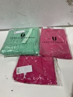 3 X PREMIUM DESIGNER APPERAL TO INCLUDE FORVER UNIQUE GREEN TOP SIZE 18