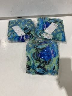 1 X BOX OF PREMIUM DESIGNER APPERAL TO INCLUDE FOREVER UNIQUE BLUGEOPR TOP SIZE 14