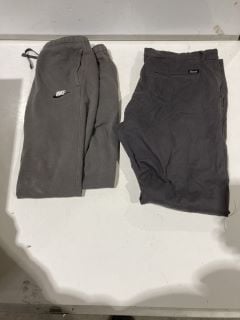 1 X BOX OF CLOTHING TO INCLUDE NIKE JOGGERS SIZE S