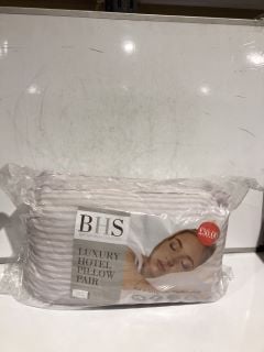 BOX OF ITEMS TO INCLUDE BHS LUXURY HOTEL PILLOW PAIR