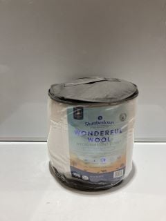 BOX OF BEDDING ITEMS TO INCLUDE SLUMBERDOWN WONDERFUL WOOL MEDIUM WEIGHT DUVET DOUBLE