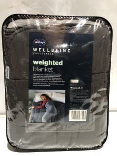 BEDDING ITEMS TO INCLUDE SILENTNIGHT WELLBEING WEIGHTED BLANKET