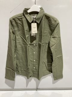 BOX OF DESIGNER MENS SHIRTS GREEN XS