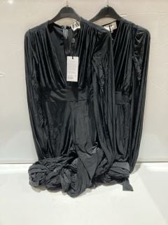 BOX OF DESIGNER CLOTHES TO INCLUDE FOREVER UNIQUE BLACK MAXI DRESS SIZE 18