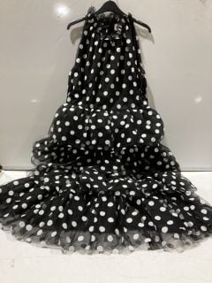 BOX OF DESIGNER CLOTHES TO INCLUDE FOREVER UNIQUE WHITE AND BLACK POLKA MAXI DRESS SIZE 22