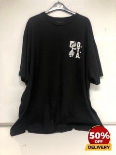 DTA OVERSIZED SKELETON DESIGN TEE LARGE BLACK TOTAL RRP £79