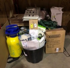 QUANTITY OF GARDEN ITEMS TO INCLUDE REQUISITE NEEDS 5L PRESSURE WASHER: LOCATION - RACK(COLLECTION OR OPTIONAL DELIVERY AVAILABLE)