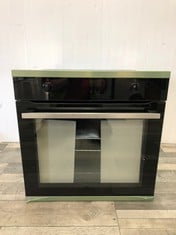 JOHN LEWIS BUILT IN ELECTRIC SINGLE OVEN £349: LOCATION - BOOTH(COLLECTION OR OPTIONAL DELIVERY AVAILABLE)