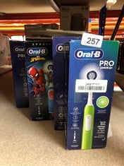 QUANTITY OF HEALTH & BEAUTY ITEMS TO INCLUDE ORAL B ELECTRIC TOOTHBRUSH: LOCATION - C RACK