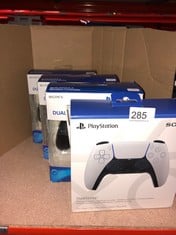 QUANTITY OF TECH & GAMING TO INCLUDE PLAYSTATION 5 DUALSENSE WIRELESS CONTROLLER.: LOCATION - C RACK