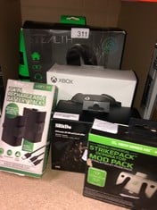 QUANTITY OF TECH & GAMING ITEMS TO INCLUDE STEALTH SX-C160 ALL-IN-ONE CHARGING DOCK, HEADSET STAND AND GAMING HEADSET FOR XBOX ONE - BLACK: LOCATION - C RACK