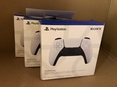 3 X SONY PLAYSTATION 5 DUALSENSE WIRELESS CONTROLLER: LOCATION - C RACK