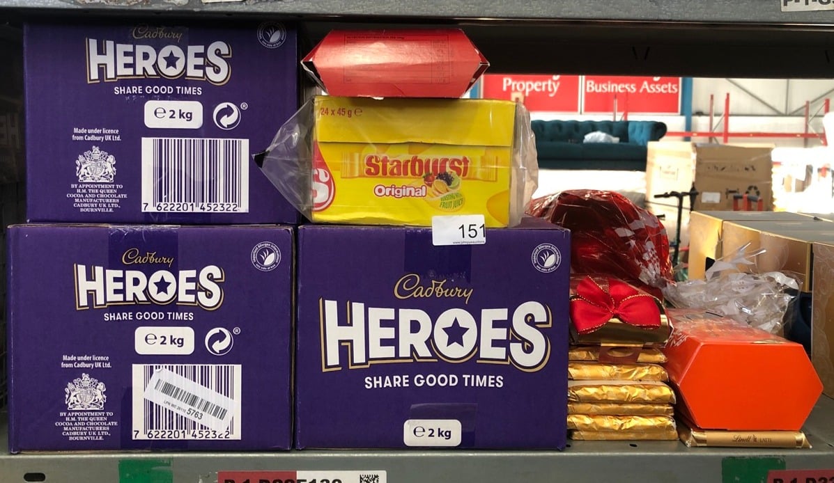 QUANTITY OF FOOD & DRINK ITEMS TO INCLUDE CADBURY HEROES CHOCOLATE BULK SHARE BOX, ASSORTED MINI-SIZE MILK CHOCOLATE BARS, 2 KG (PACK OF 1) BEST BEFORE 31/03/2025: LOCATION - A